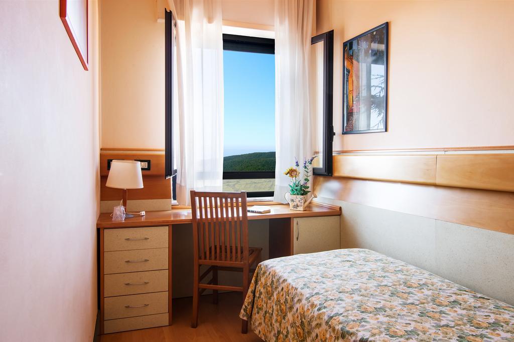 Duca Del Mare - Hotel Di Nardo group Massa Marittima Buitenkant foto